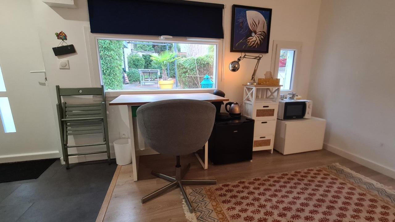 Le Studio Dans Le Jardin. Rosny-sous-Bois Eksteriør bilde